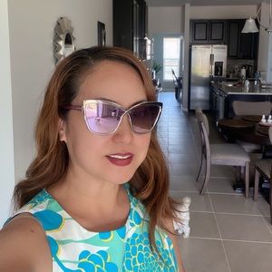 Meet your Posher, Jiny